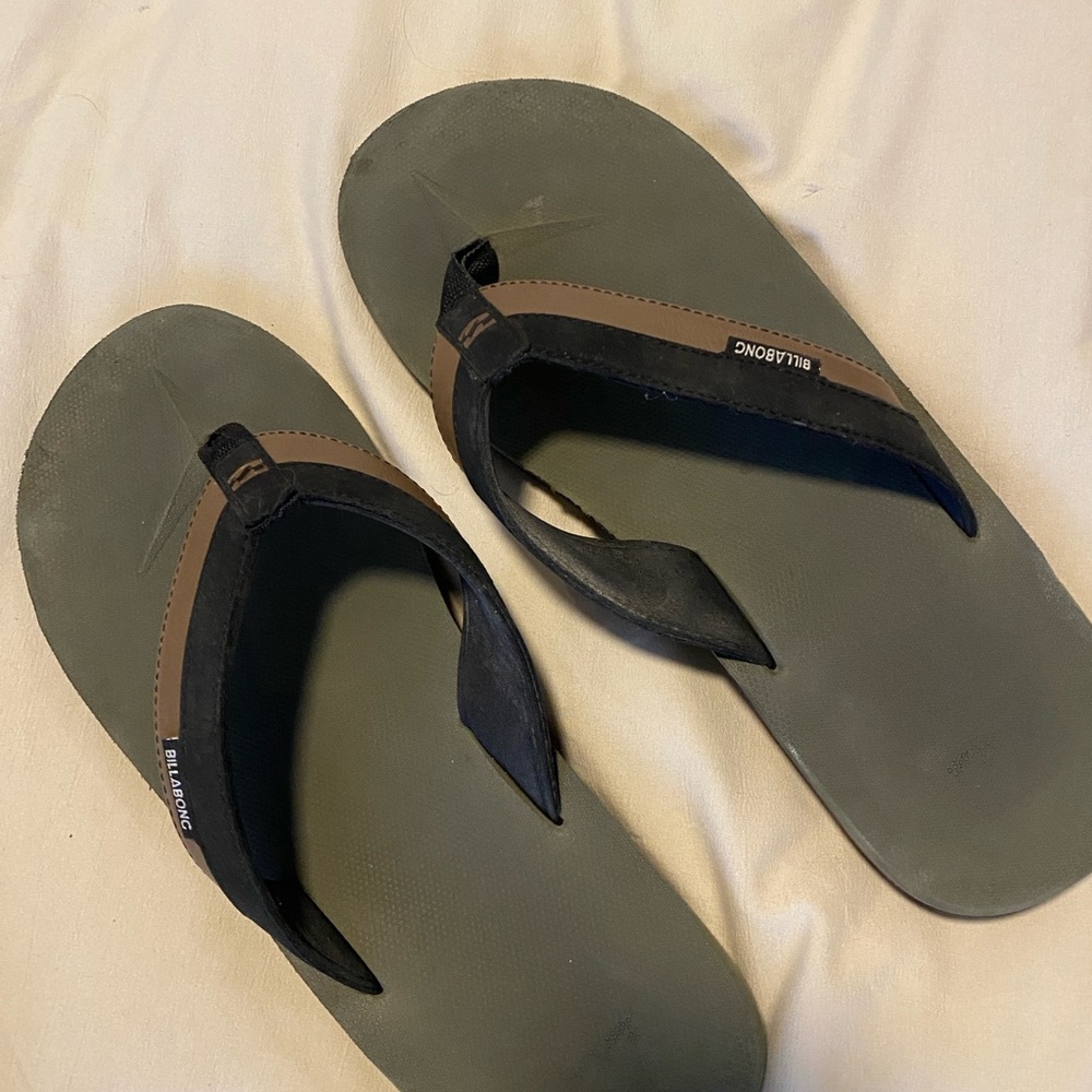 Billabong Men's Black and Brown Flip-Flops